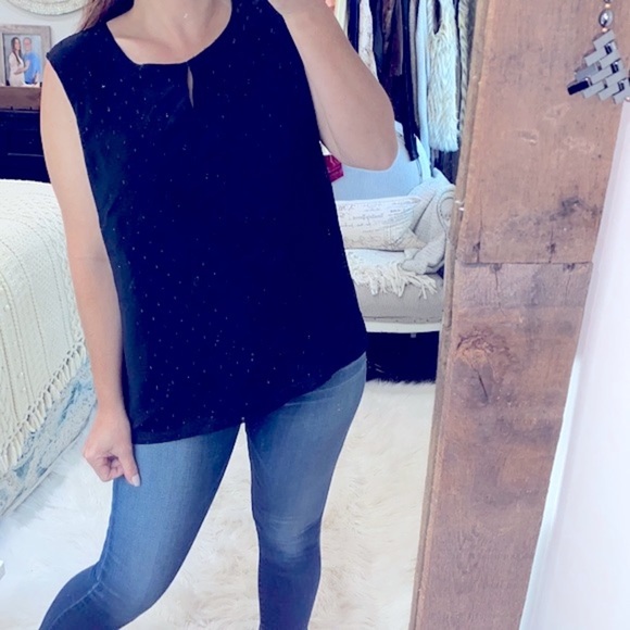 The limited black sleeveless top new with tags size XLarge - Picture 1 of 7